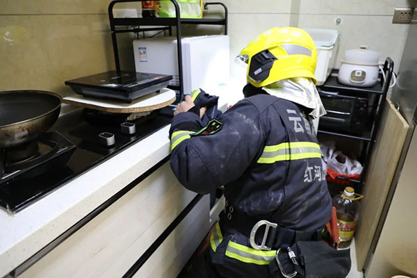 Gas leak detection